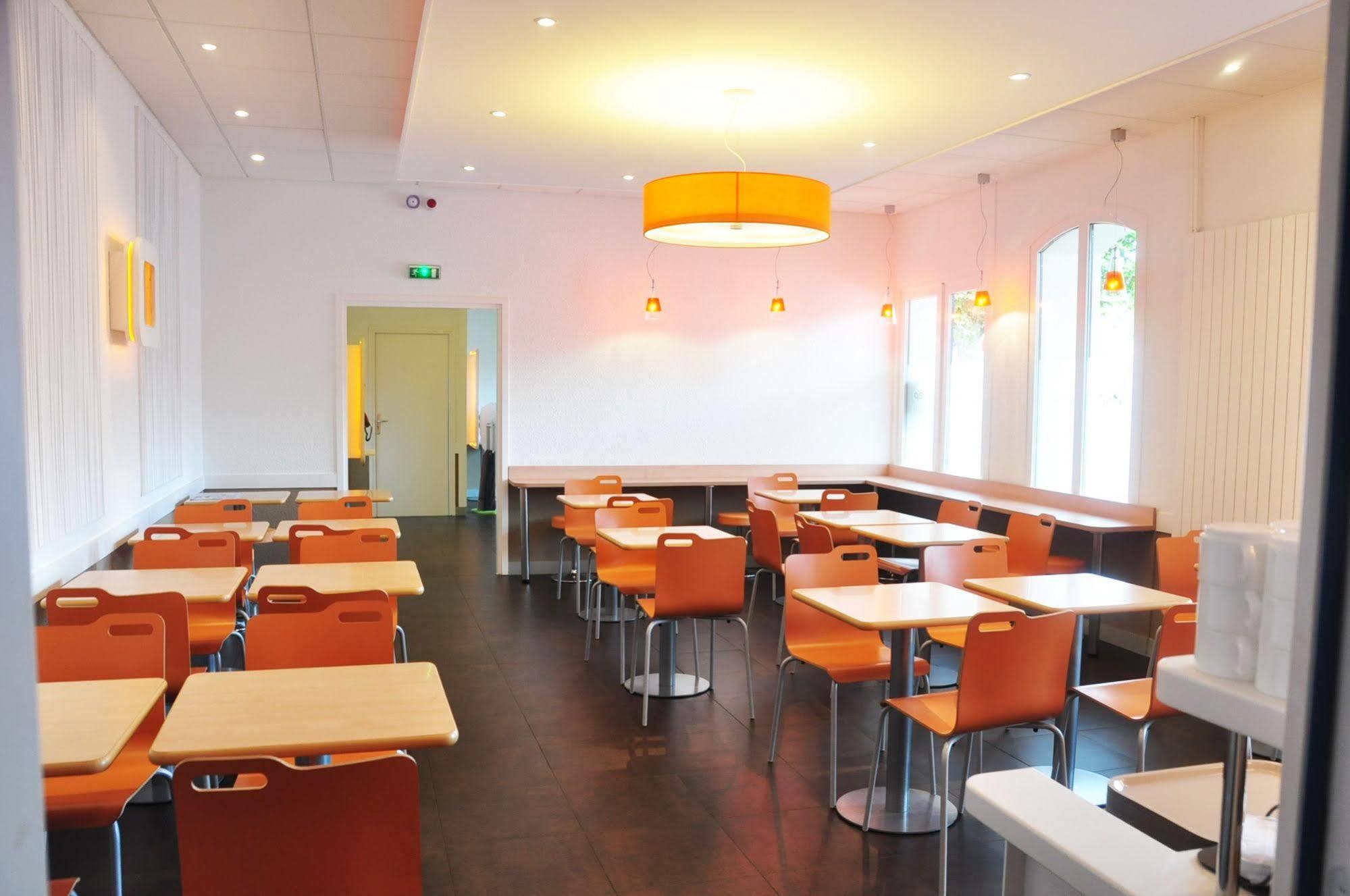 Ibis Budget Le Puy En Velay Экстерьер фото
